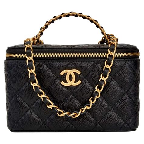 chanel handtas dames|bloomingdale's Chanel clothing.